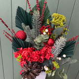 Happy holly-days - Everlasting Arrangement